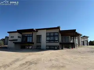 Striking New Mountain Modern Masterpiece