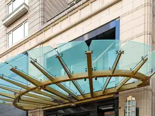 Penthouse Oasis Above the Clouds