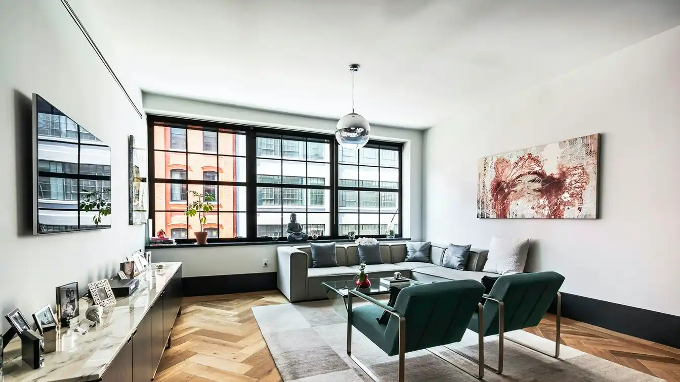 Spacious Loft with a Great Layout