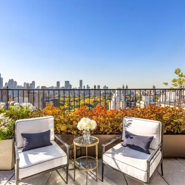 TRIPLE MINT PARK AVENUE PENTHOUSE