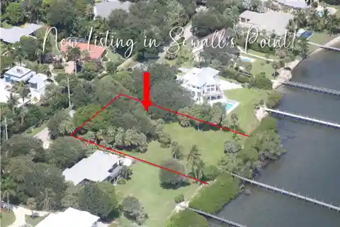 Oversized Riverfront Lot in Coveted Hillcrest Neighborhood