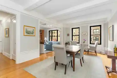 Fully Renovated Classic 6