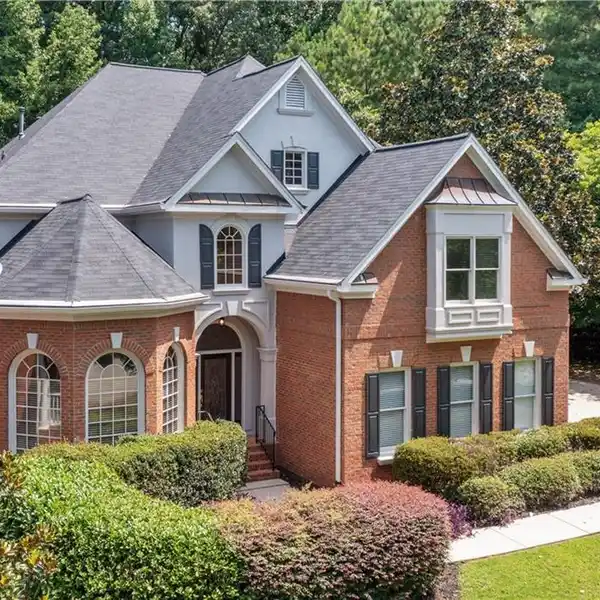 AMAZING EXECUTIVE HOME