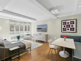 Sprawling and Beautifully Renovated Residence at the Westmore