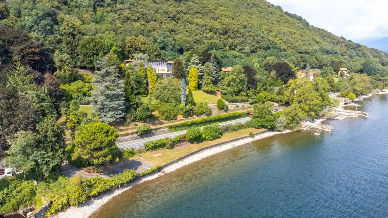 Stunning Villa Overlooking Lake Maggiore