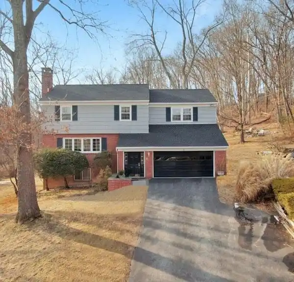 COLONIAL HOME ON 1.4 PRIVATE ACRES
