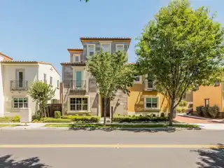 Modern Style Meets Prime Location