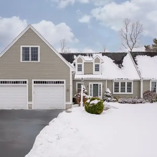 METICULOUSLY MAINTAINED HOME IN DOCTORS HILLS
