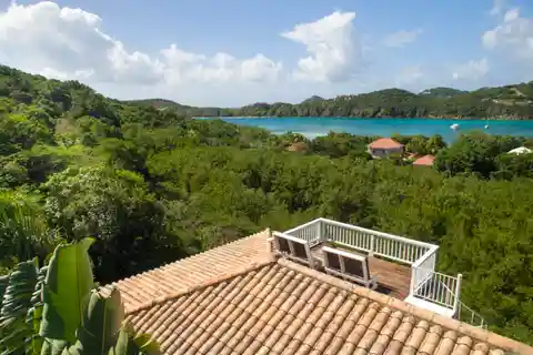 Mediterranean Style Villa in Secluded Area