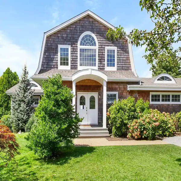 BEAUTIFULLY RENOVATED HOME FOR RENT