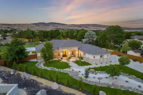Completely Remodeled Single-Story Home in Spanish Springs