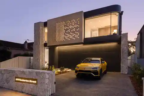 Masterfully Curated Modern Luxury Residence