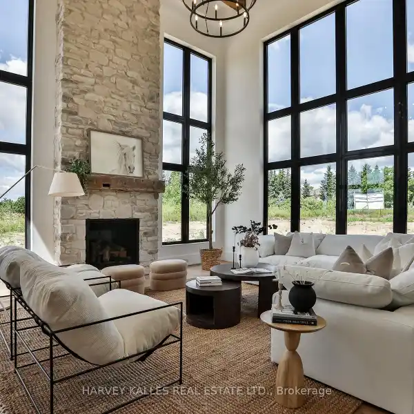 GORGEOUS MODERN FARMHOUSE ON OVER AN ACRE