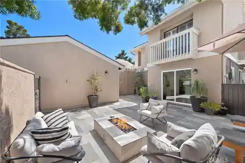Spacious Open-Concept Lake Park Home