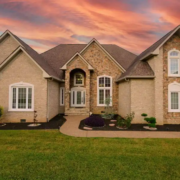 BEAUTIFUL CUSTOM HOME IN A GATED COMMUNITY