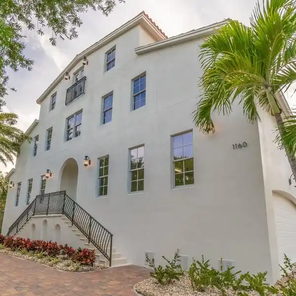 EXCEPTIONAL VALUE IN THE HEART OF OLDE NAPLES