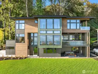 Gorgeous North Tacoma View Home