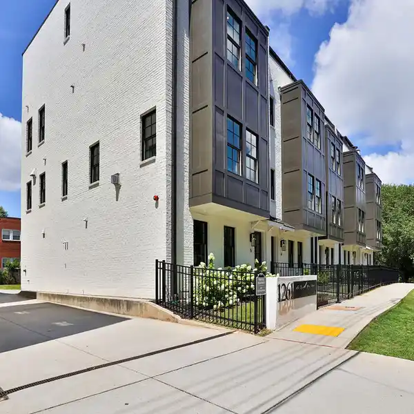 LUXURY TOWNHOME IN PICTURESQUE VIRGINIA-HIGHLAND NEIGHBORHOOD