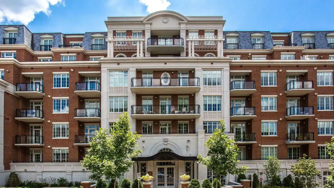 Luxe Living in Mclean's Vibrant Signet Condominiums