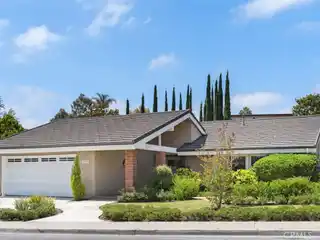 Beautifully Maintained Single-level Home in Sought-after Granada