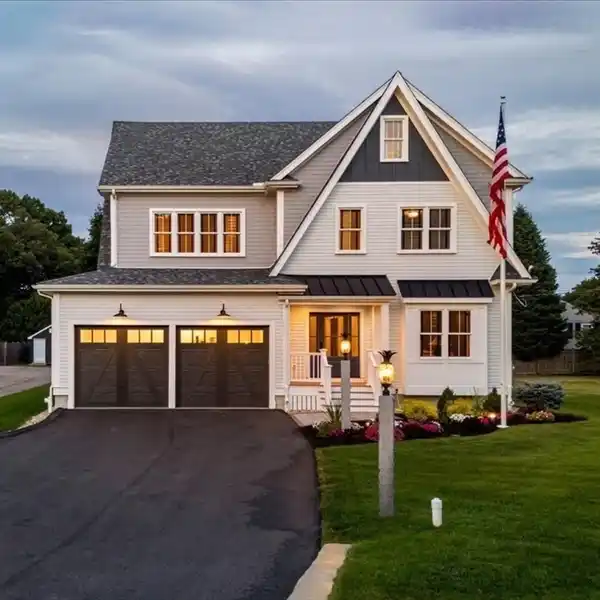 THOUGHTFULLY DESIGNED GEM IN A DESIRABLE LOCATION