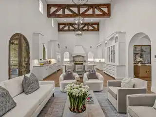 Custom Home in Prestigious Granda