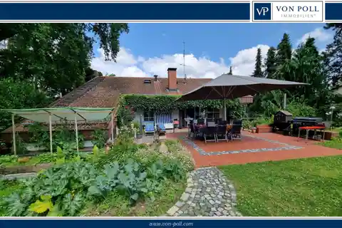 Xxxl Class Family Property in Röthenbach
