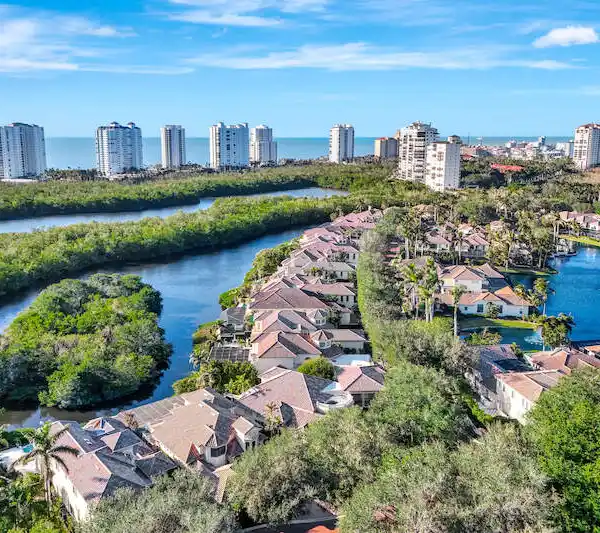 BEAUTIFULLY RENOVATED VILLA IN VIZCAYA AT BAY COLONY