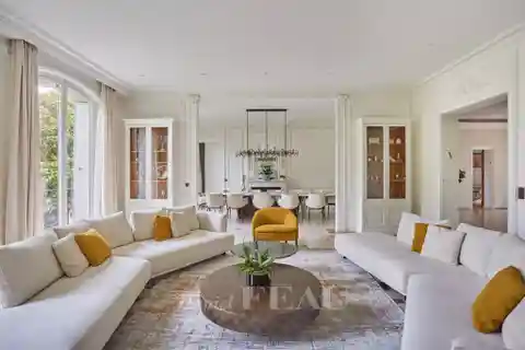 Exceptional First Floor Apartment