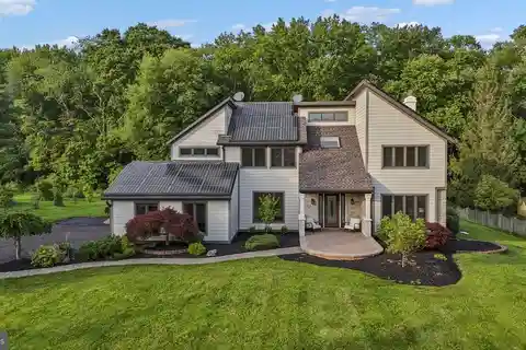 Exceptional Residence in Princeton Chase