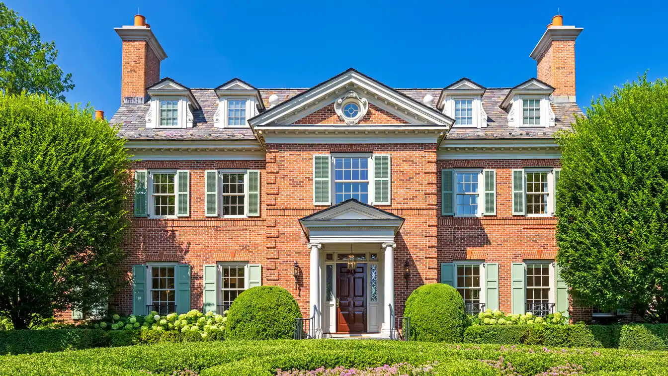 A Georgian Colonial of Distinction