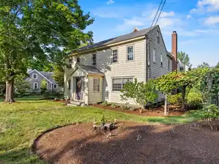 Distinctive 1808 Colonial