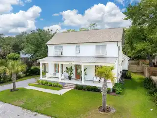 Luxury Living in Old Mt. Pleasant