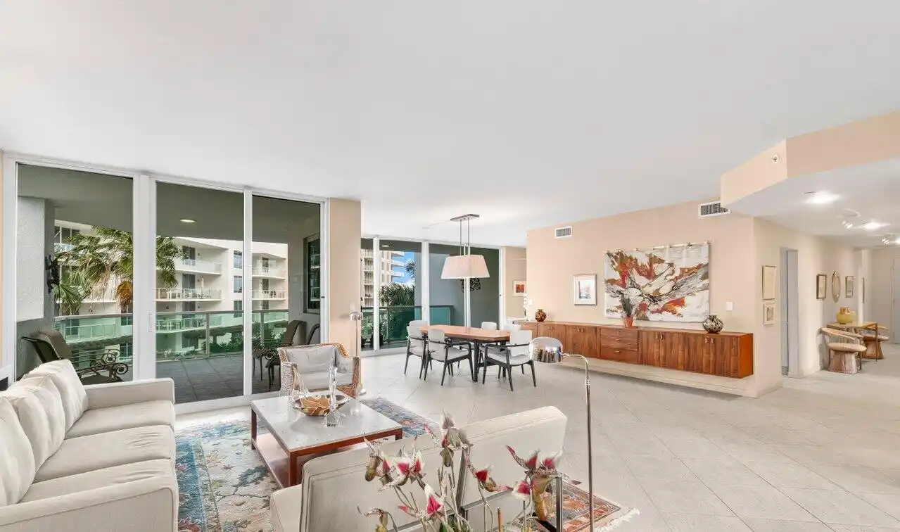 Spacious Open Condo