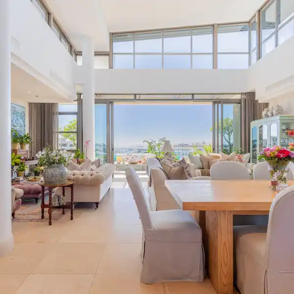 V&A WATERFRONT PENTHOUSE