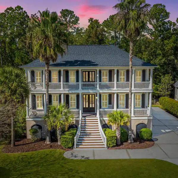 STUNNING LOW COUNTRY ELEVATED HOME