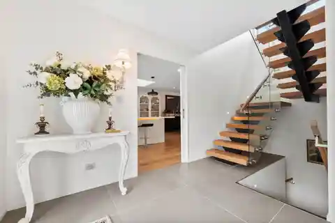 Architectural Masterpiece in Macleans Zone