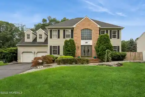 Spacious Open Plan Home with a Backyard Oasis