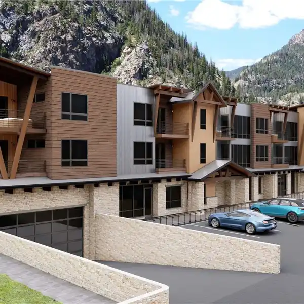 DESIGNER LIVING IN THE HIGH-MOUNTAIN ENCLAVE OF FRISCO
