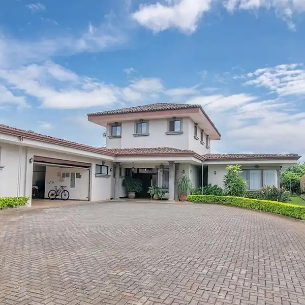 CLASSIC SPANISH STYLE RESIDENCE IN ALAJUELA