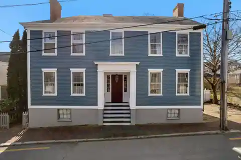 Federal-Style Home Blending Historic Charm with Modern Comfort