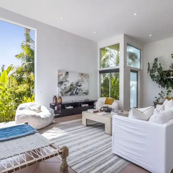 VENICE HIDEAWAY FOR THE NEXT-GEN ELITE