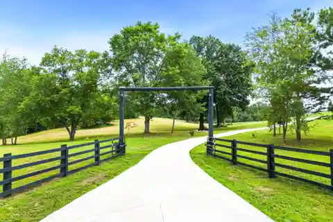 Fantastic Farmhouse Retreat