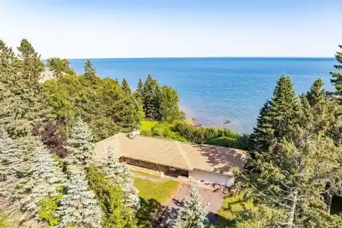 Stunning Lake Superior Shoreline Retreat on 2+ Acres