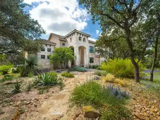 Beautiful Hill Country Home in Gated Shadow Canyon