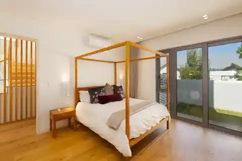 Extraordinary Home in the Val De Vie Estate