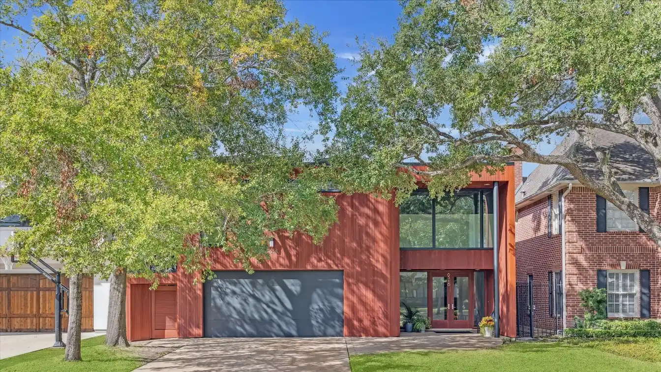 Custom Contemporary Designed Residence