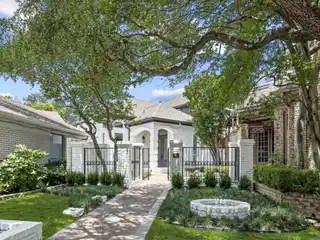 Completely Renovated Home in Glen Lakes