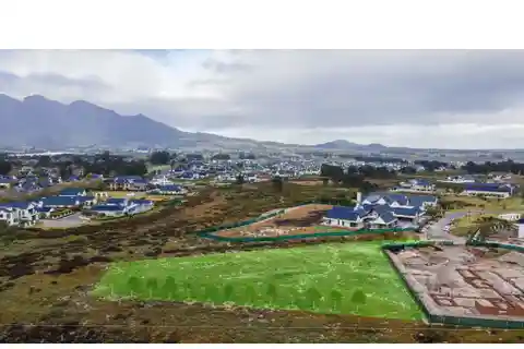 Large Plot with Panoramic Mountain Views