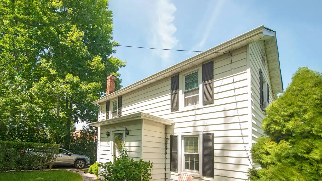 Stunningly-renovated Classic in Sag Harbor Village